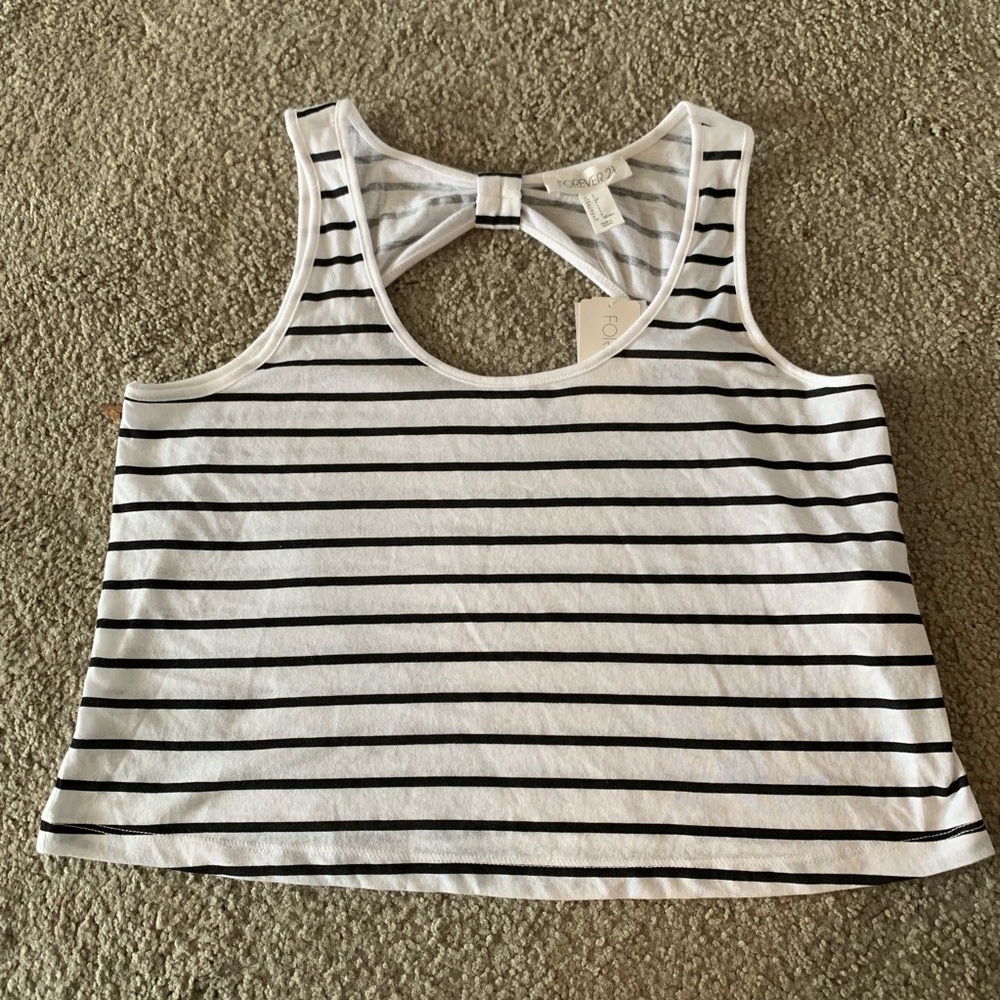 FOREVER 21 CROPPED TANK TOP
